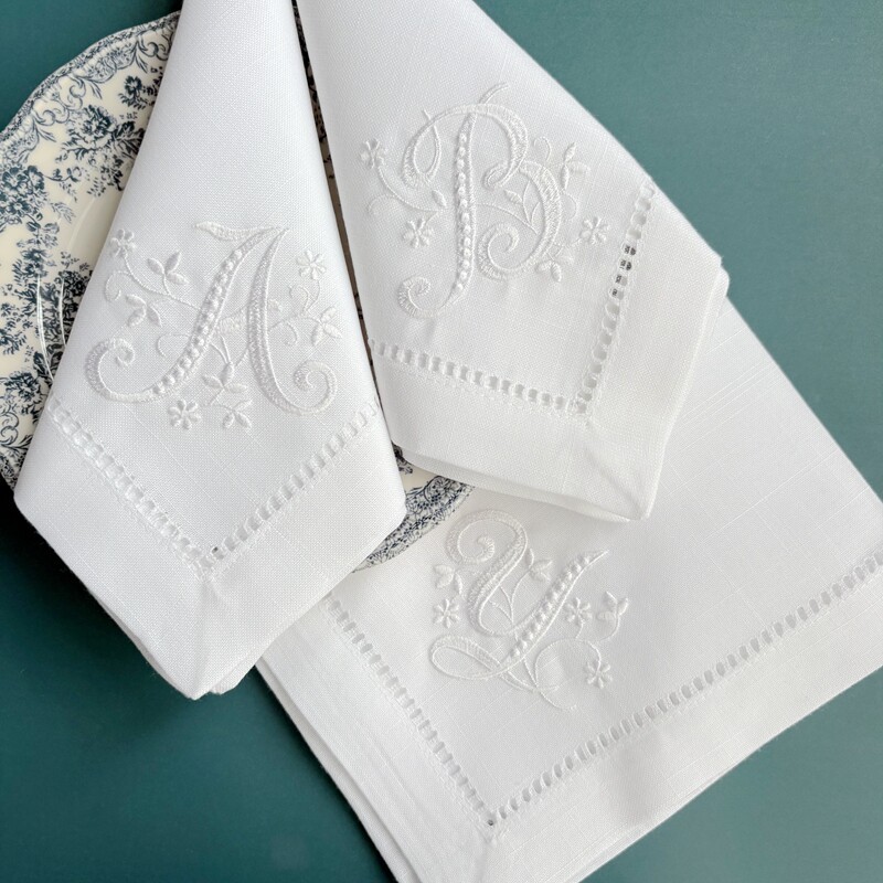 Letter Napkin Monogram Embroid - Monogrammed Handkerchief 评论和价格